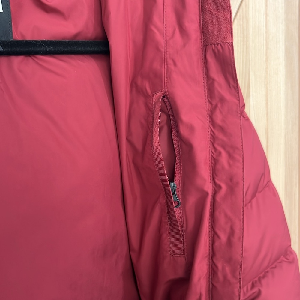 The North Face Burgundy Puffer Jacket - Picture 13 of 16